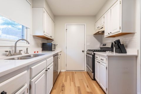 Tiny photo for 610 W Ryan Road, Bloomington, IN 47403 (MLS # 202609064)