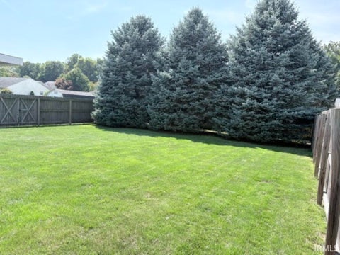 Tiny photo for 1009 BURR OAK Court, Kokomo, IN 46901 (MLS # 202636016)