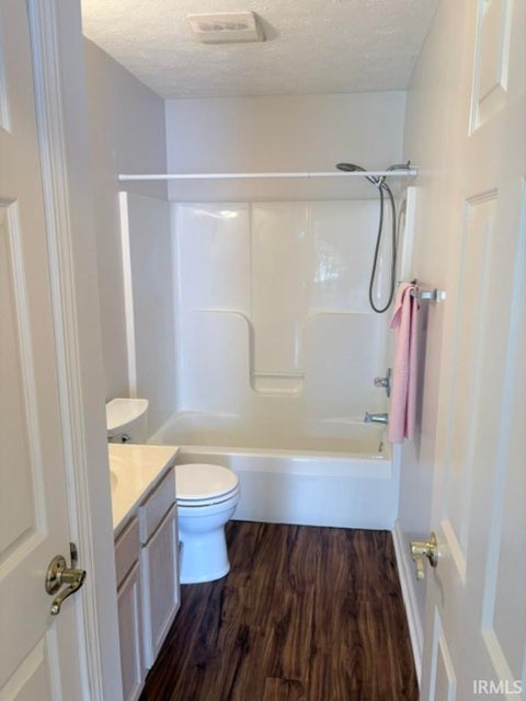 Tiny photo for 1009 BURR OAK Court, Kokomo, IN 46901 (MLS # 202636016)
