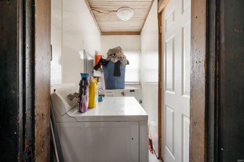 Tiny photo for 610 W Foster Street, Kokomo, IN 46902 (MLS # 202503473)