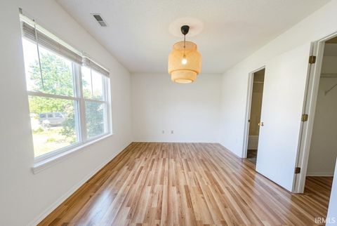 Tiny photo for 1116 W Pine Meadows Drive, Bloomington, IN 47403 (MLS # 202618462)