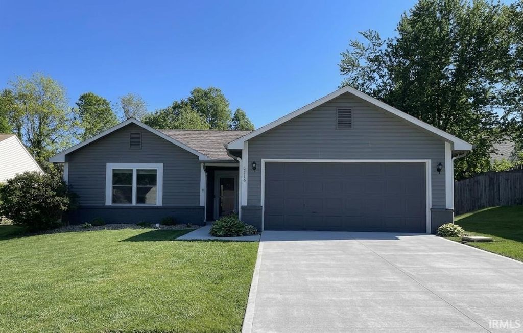 Photo of 1116 W Pine Meadows Drive, Bloomington, IN 47403 (MLS # 202618462)
