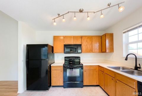 Tiny photo for 1116 W Pine Meadows Drive, Bloomington, IN 47403 (MLS # 202618462)