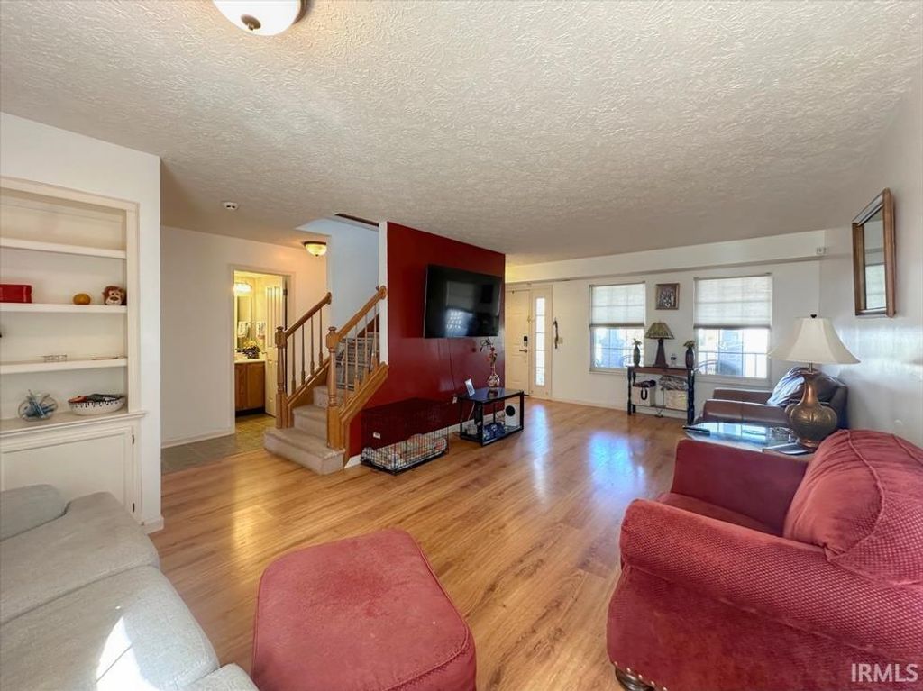 Photo of 6246 TWIN CREEKS Drive, Indianapolis, IN 46268 (MLS # 202606762)