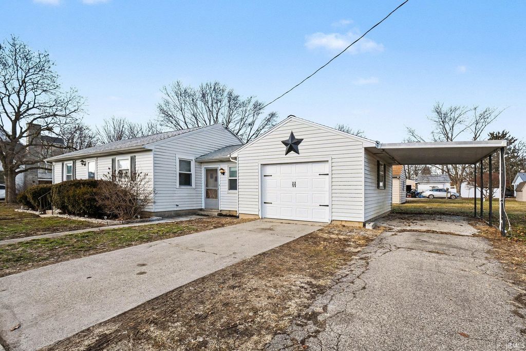 Photo of 402 E Central Street, Akron, IN 46910 (MLS # 202605224)