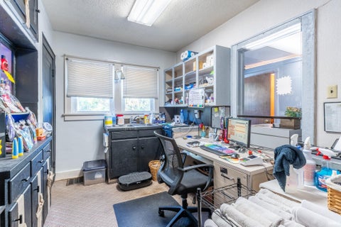 Tiny photo for 6216 Fairfield Avenue, Fort Wayne, IN 46807 (MLS # 202643837)