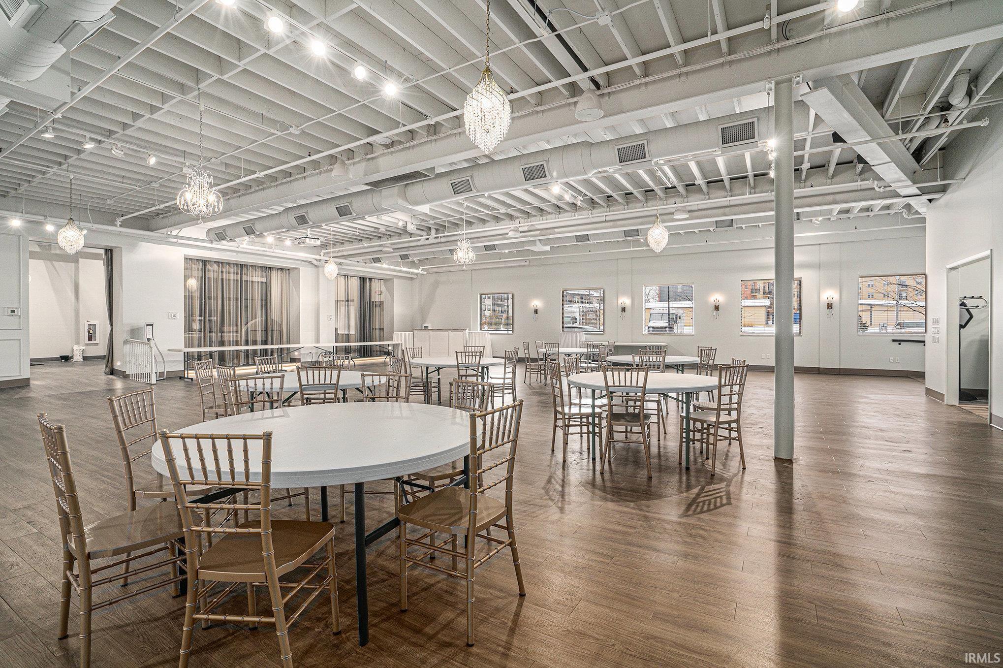 Elkhart, Indiana 46516, United States, ,Commercial,Active,2197