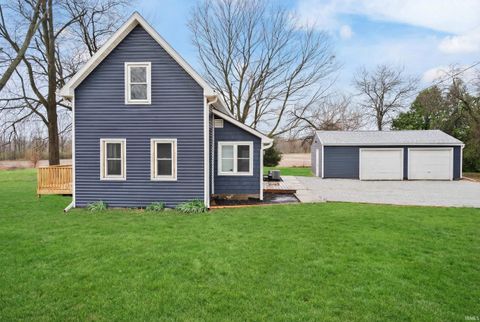 Photo of 825 N Carter Street, Greentown, IN 46936 (MLS # 202619747)