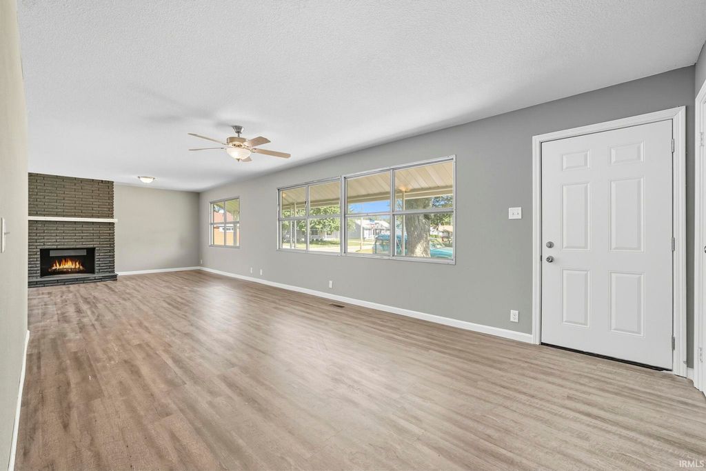 Photo of 1186 Braeburn Drive, New Haven, IN 46774 (MLS # 202537282)