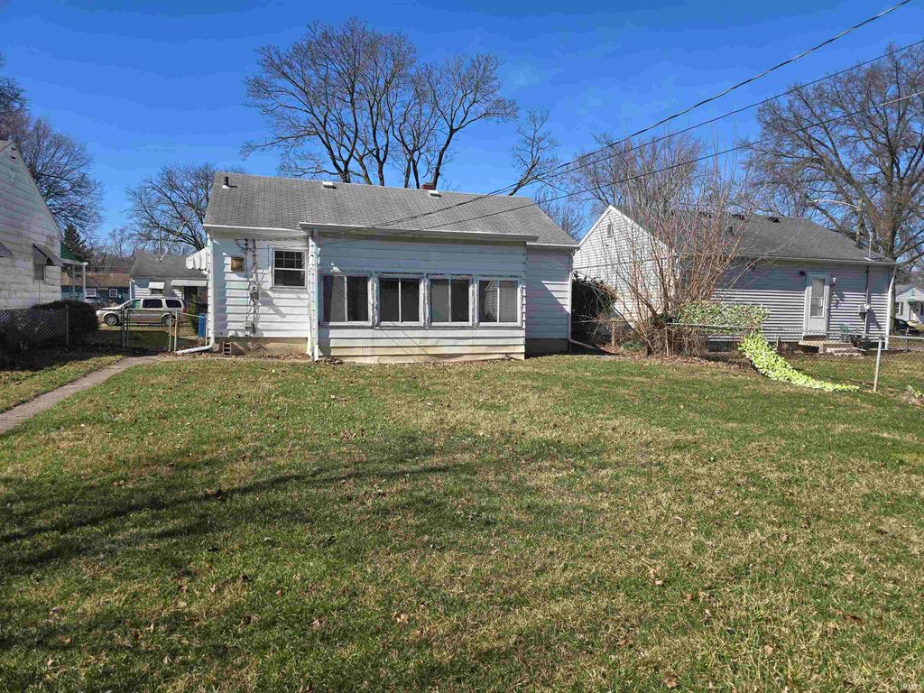 Photo of 4605 Spatz Avenue, Fort Wayne, IN 46806 (MLS # 202608251)