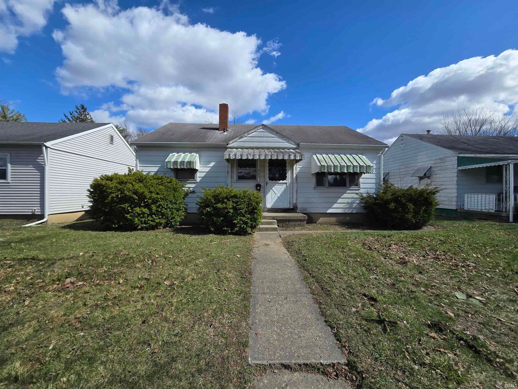 Photo of 4605 Spatz Avenue, Fort Wayne, IN 46806 (MLS # 202608251)