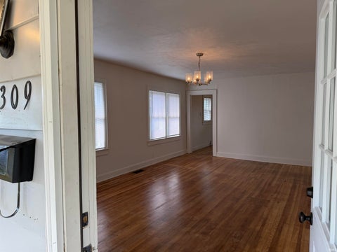 Tiny photo for 2309 S Mulberry Street, Muncie, IN 47302 (MLS # 202640970)