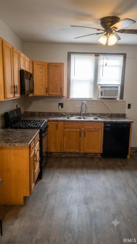 Tiny photo for 1420 N 16Th Street, Lafayette, IN 47904 (MLS # 202627862)