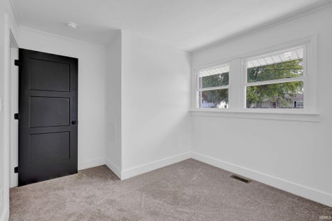 Tiny photo for 1007 23rd Street, Bedford, IN 47421 (MLS # 202619704)