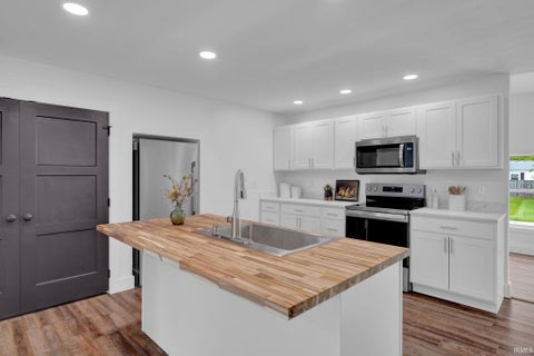 Tiny photo for 1007 23rd Street, Bedford, IN 47421 (MLS # 202619704)