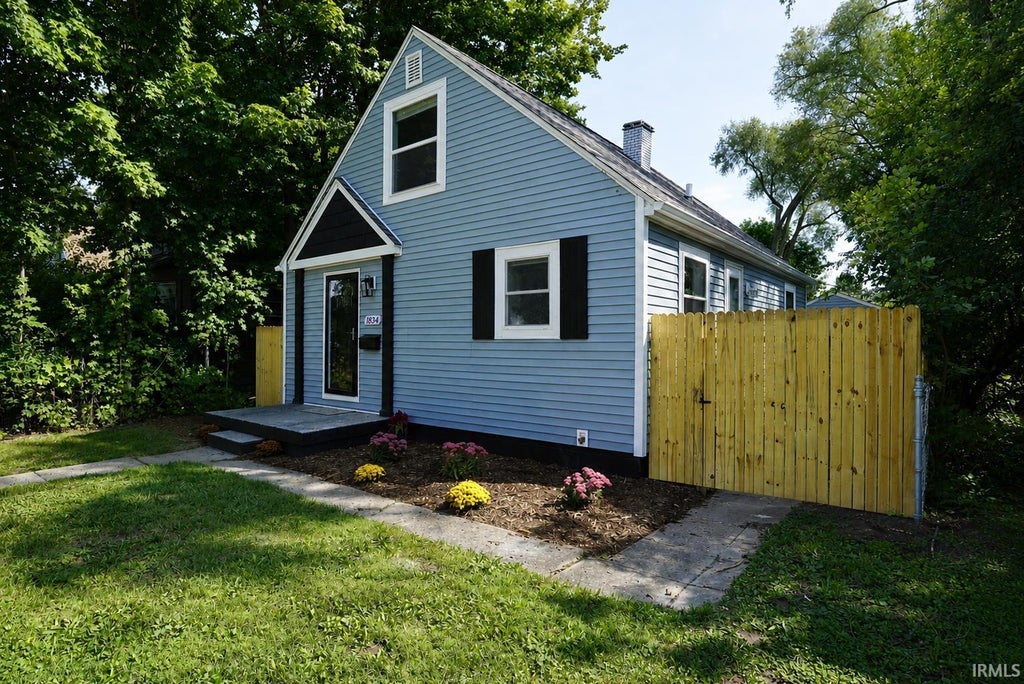 Photo of 1834 O'Brien Street, South Bend, IN 46628 (MLS # 202636537)