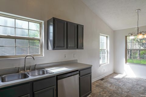 Tiny photo for 4320 Roundtable Court, West Lafayette, IN 47906 (MLS # 202618463)