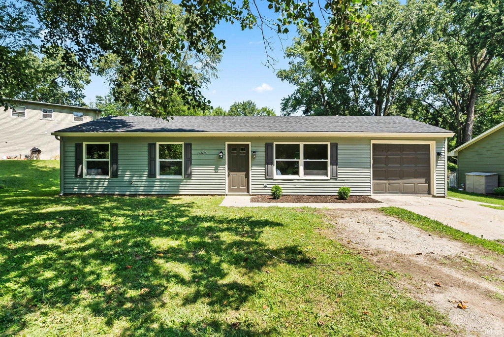 Photo of 2420 Allegany Avenue, Fort Wayne, IN 46809 (MLS # 202628176)