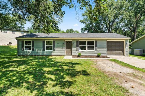 Photo of 2420 Allegany Avenue, Fort Wayne, IN 46809 (MLS # 202628176)