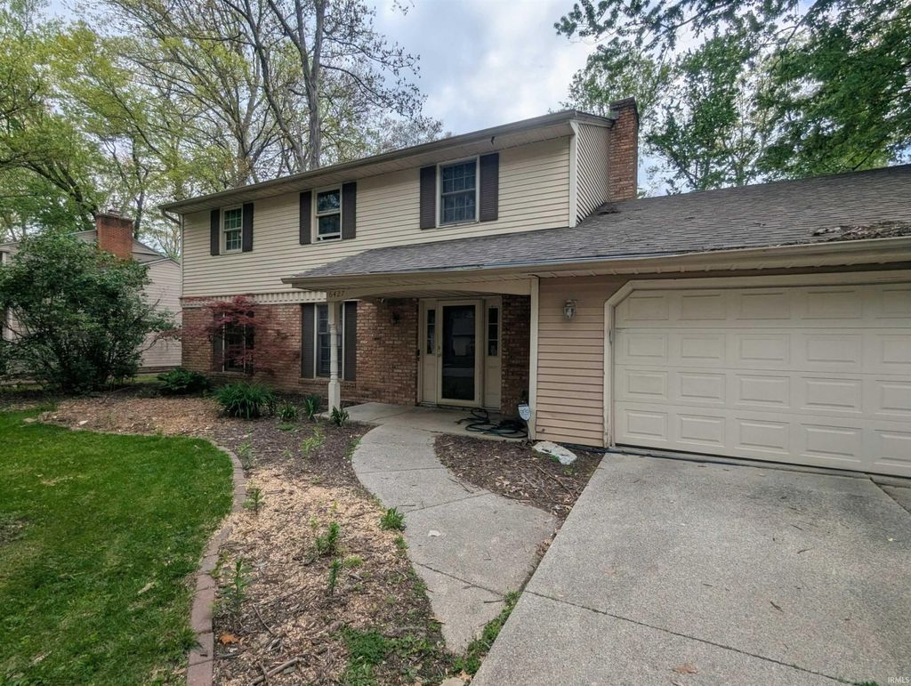 Photo of 6427 Monarch Drive, Fort Wayne, IN 46815 (MLS # 202616314)