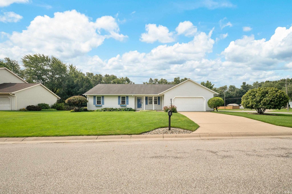 Photo of 18980 Cedar Mill Court, South Bend, IN 46637 (MLS # 202632783)