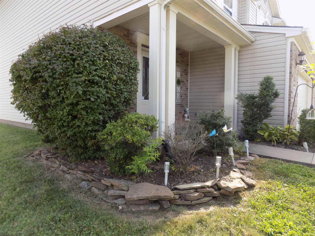 Photo of 835 Groveview Court, Evansville, IN 47711 (MLS # 202630975)