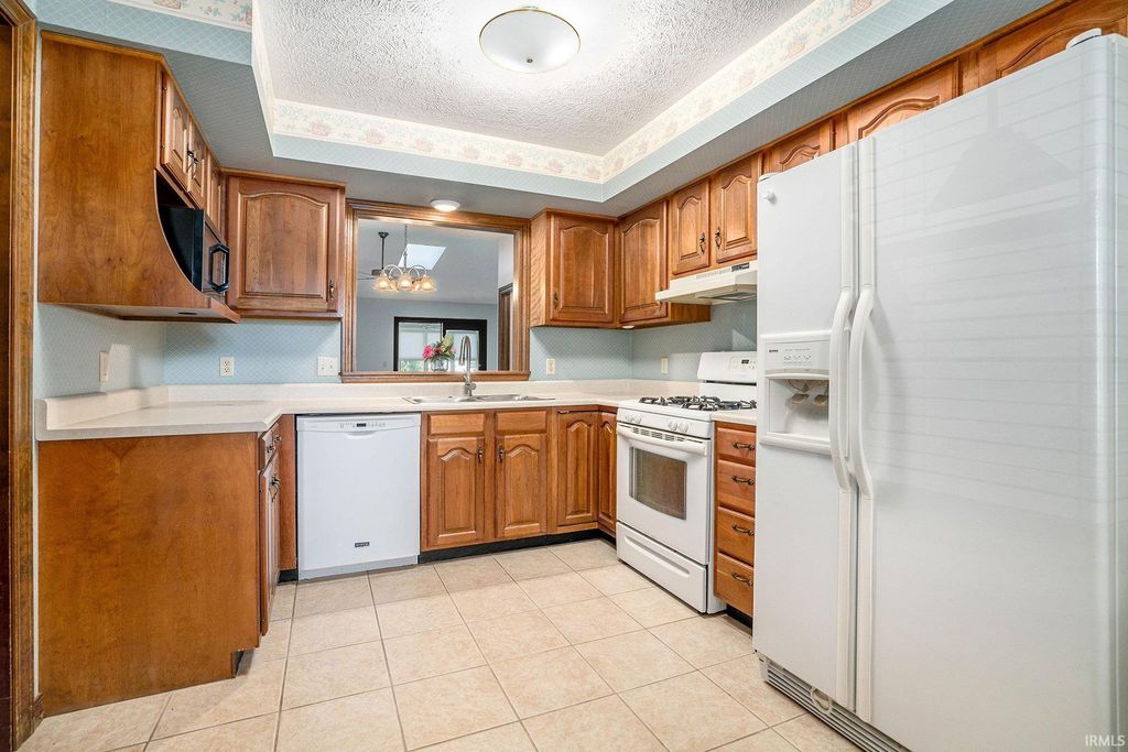 Photo of 169 Beechwood Drive, Bremen, IN 46506 (MLS # 202543675)