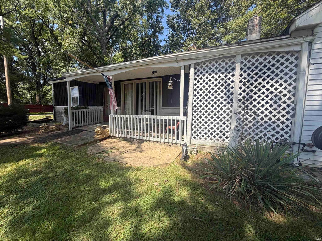 Photo of 4130 Nolan Avenue, Evansville, IN 47712 (MLS # 202635867)