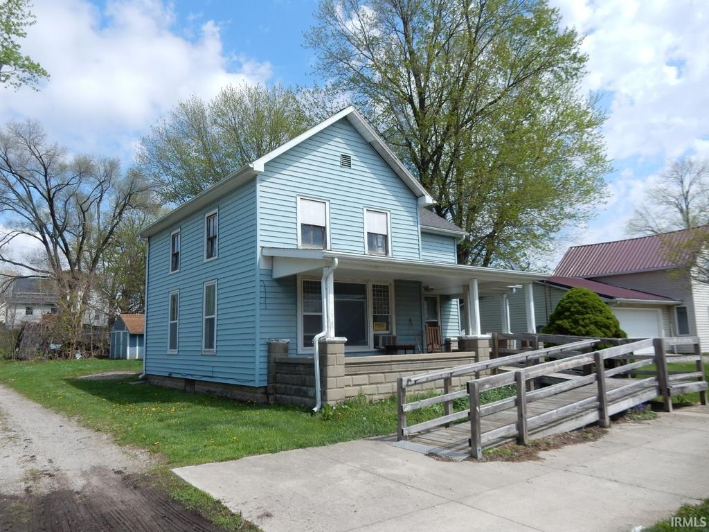 Photo of 304 W Section Street, Claypool, IN 46510 (MLS # 202614891)
