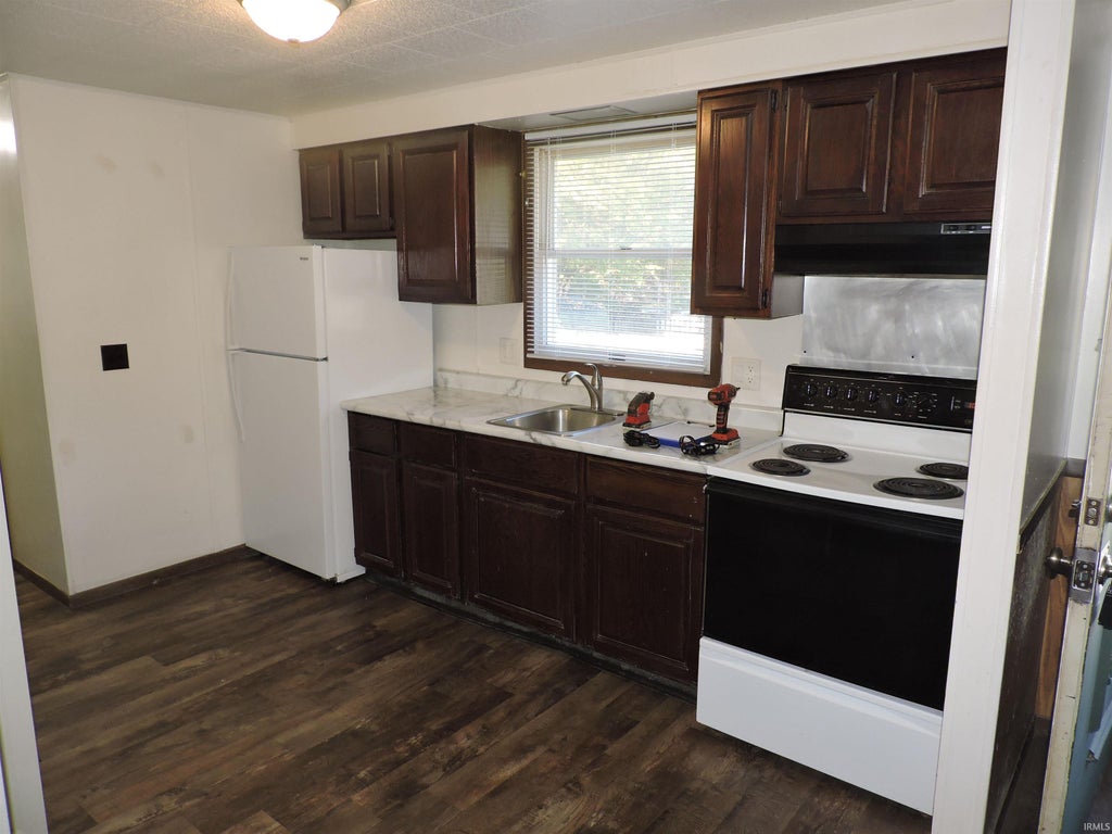 Photo of 125 W Orange Street #F, Cromwell, IN 46732 (MLS # 202643725)