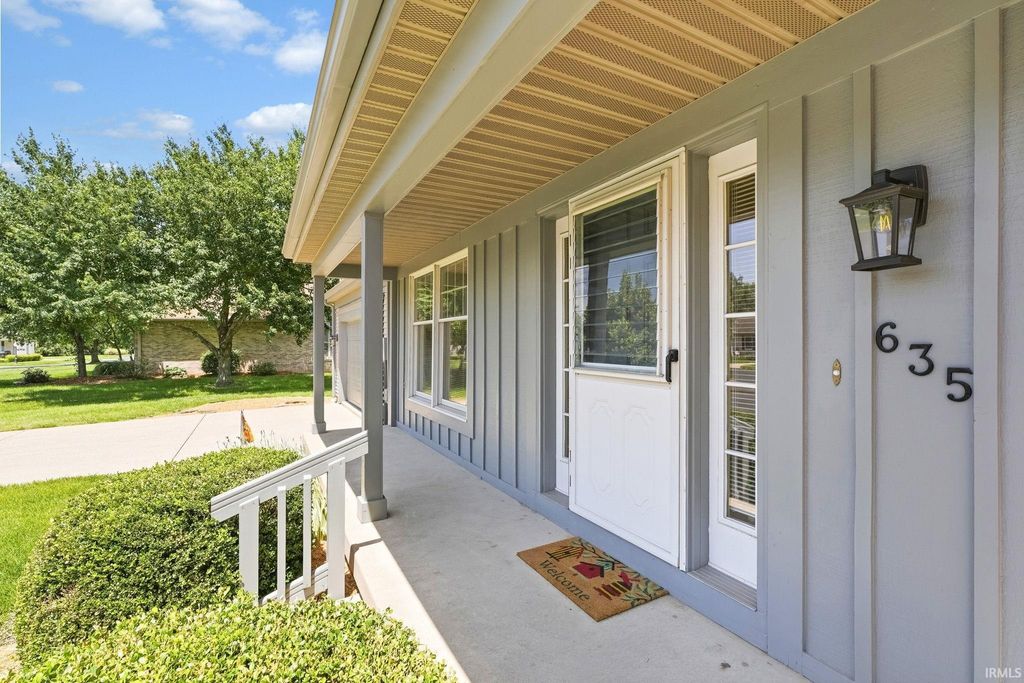 Photo of 635 Maryland Place #10-A, Vincennes, IN 47591 (MLS # 202620910)