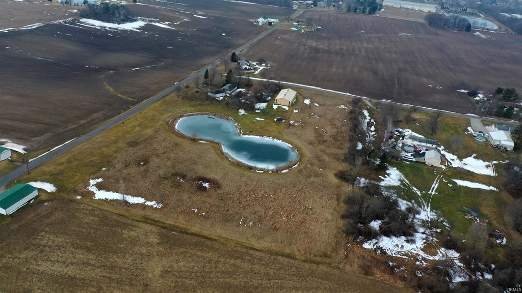 Photo of 12126 Hyndman Road, Churubusco, IN 46723 (MLS # 202608555)