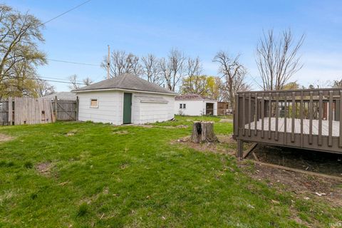 Tiny photo for 809 E Victoria Street, South Bend, IN 46614 (MLS # 202613554)