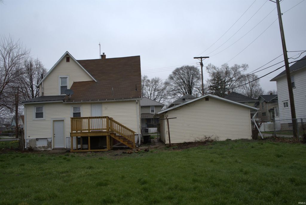 Photo of 237 Park Avenue, Elkhart, IN 46516 (MLS # 202619091)