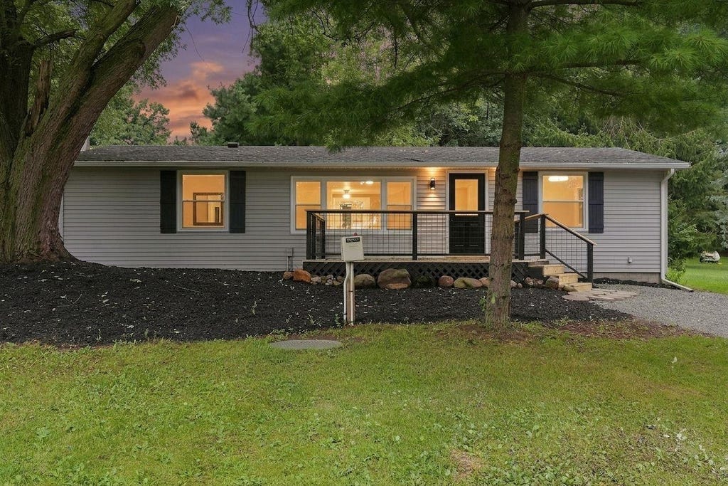 Photo of 135 Lane 175 Lime Lake LK, Angola, IN 46703 (MLS # 202633688)