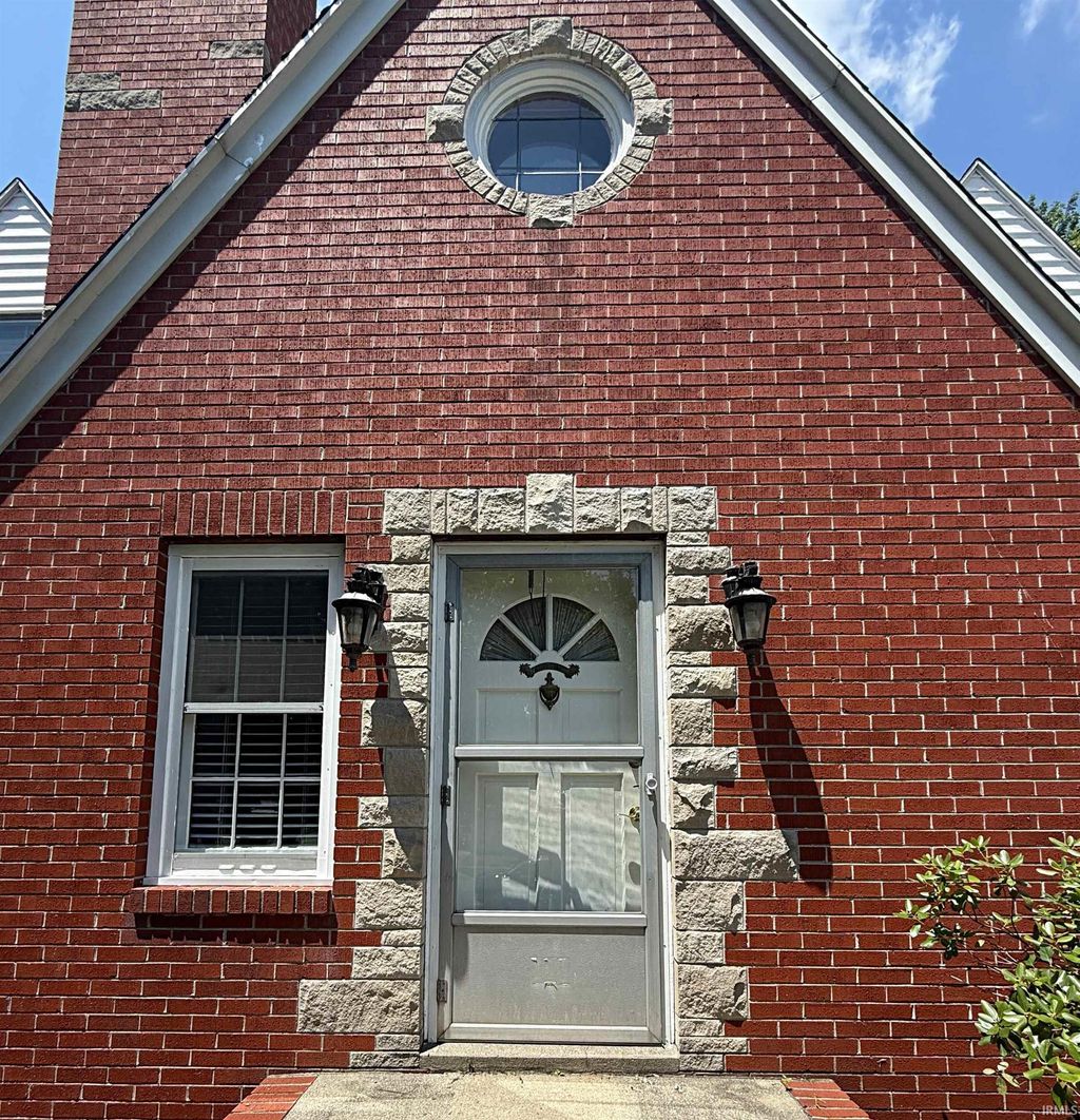 Photo of 701 N Meridian Street, Washington, IN 47501 (MLS # 202601437)