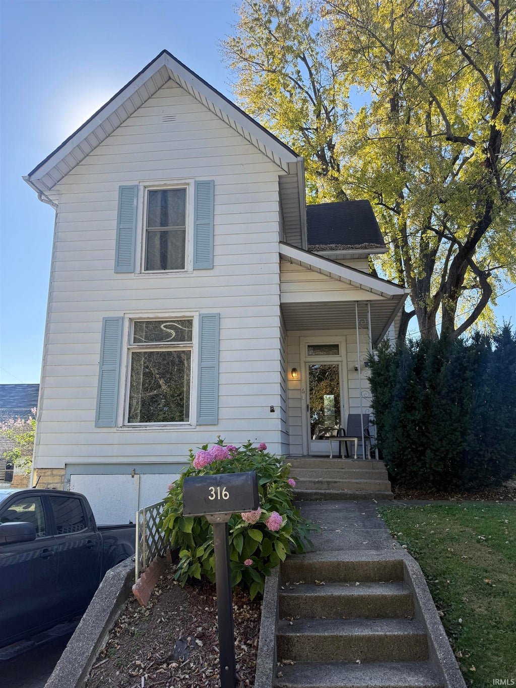 Photo of 316 OAK Street, Huntington, IN 46750 (MLS # 202643752)