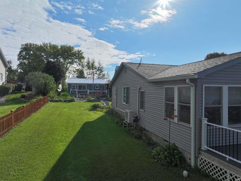 Tiny photo for 11086 W Silver Maple Drive, Kewanna, IN 46939 (MLS # 202639927)