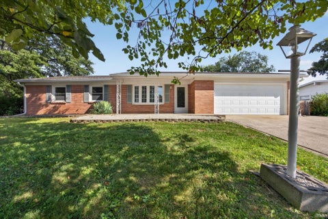 Photo of 4154 W Daniel Avenue, Bloomington, IN 47403 (MLS # 202637142)