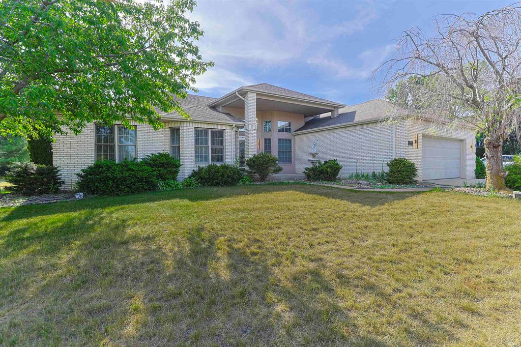 Photo of 14486 Worthington Drive, Granger, IN 46530 (MLS # 202624411)