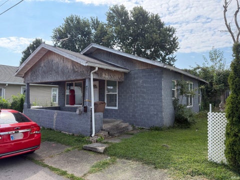 Tiny photo for 1518 6th Street, Bedford, IN 47421 (MLS # 202638810)
