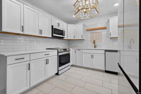 Tiny photo for 2014 Wellesley Drive, Kokomo, IN 46902 (MLS # 202631306)