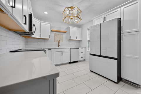 Tiny photo for 2014 Wellesley Drive, Kokomo, IN 46902 (MLS # 202631306)