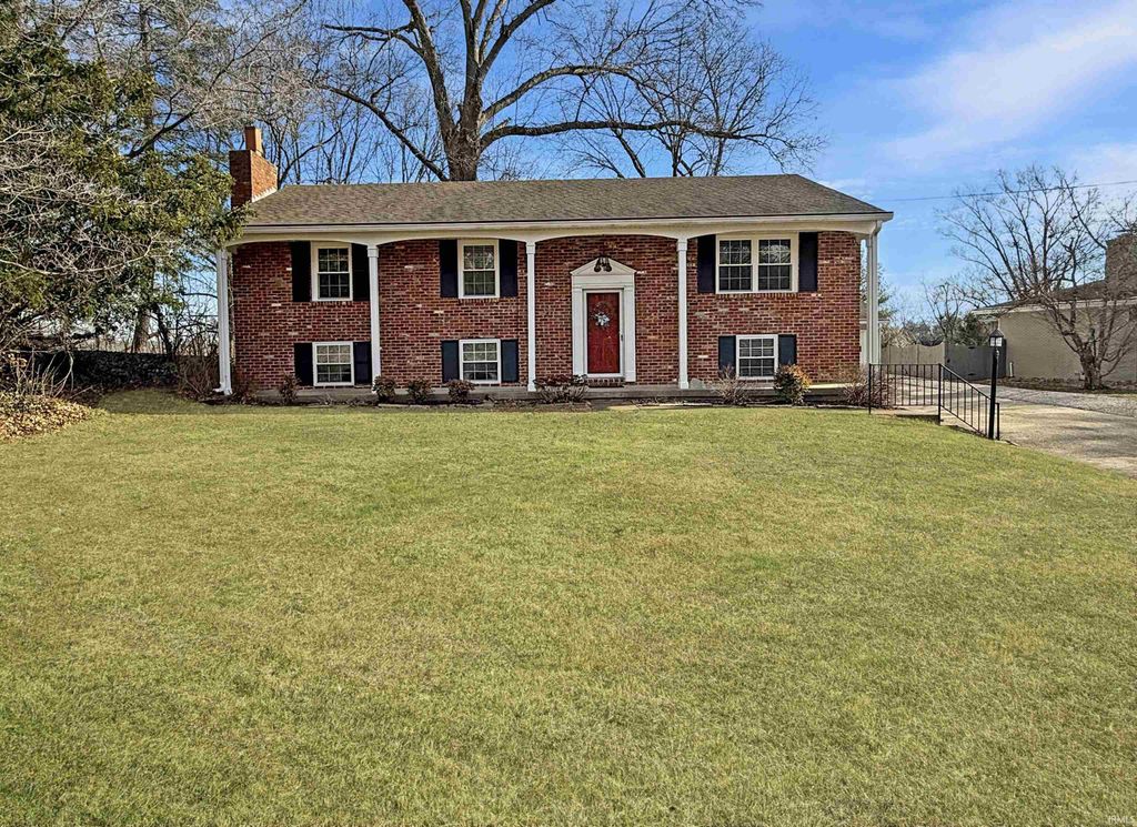 Photo of 9119 Old State Road, Evansville, IN 47711 (MLS # 202602352)