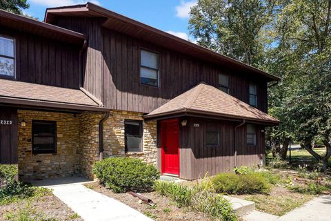 Photo of 2325 E Winding Brook Court, Bloomington, IN 47401 (MLS # 202536657)