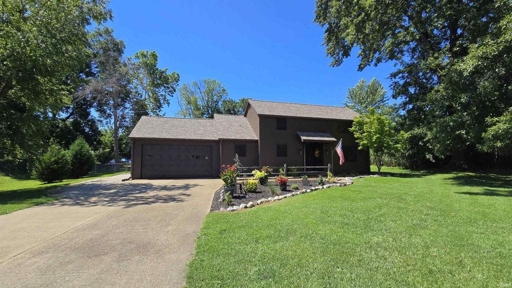 Photo of 2809 St George Road, Evansville, IN 47711 (MLS # 202628385)