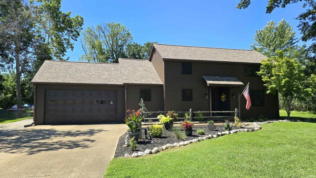 Photo of 2809 St George Road, Evansville, IN 47711 (MLS # 202628385)