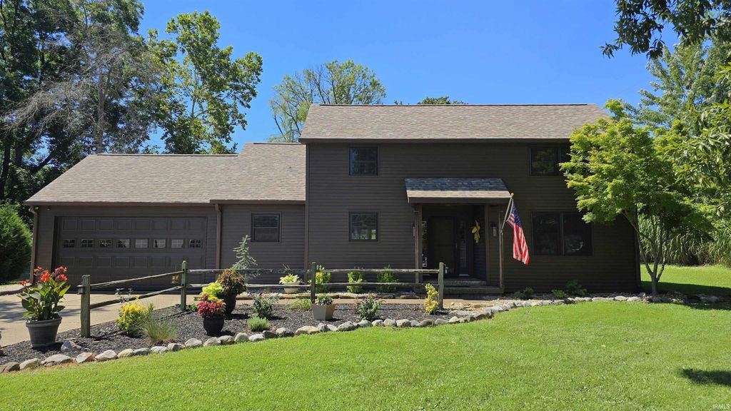 Photo of 2809 St George Road, Evansville, IN 47711 (MLS # 202628385)