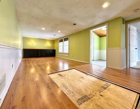 Tiny photo for 14712 Michael Drive, Leo, IN 46765 (MLS # 202605662)