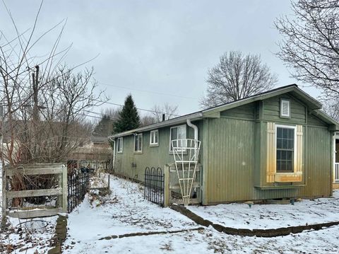 Tiny photo for 14712 Michael Drive, Leo, IN 46765 (MLS # 202605662)